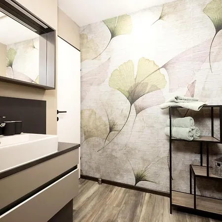 For 3 People In Apartment *